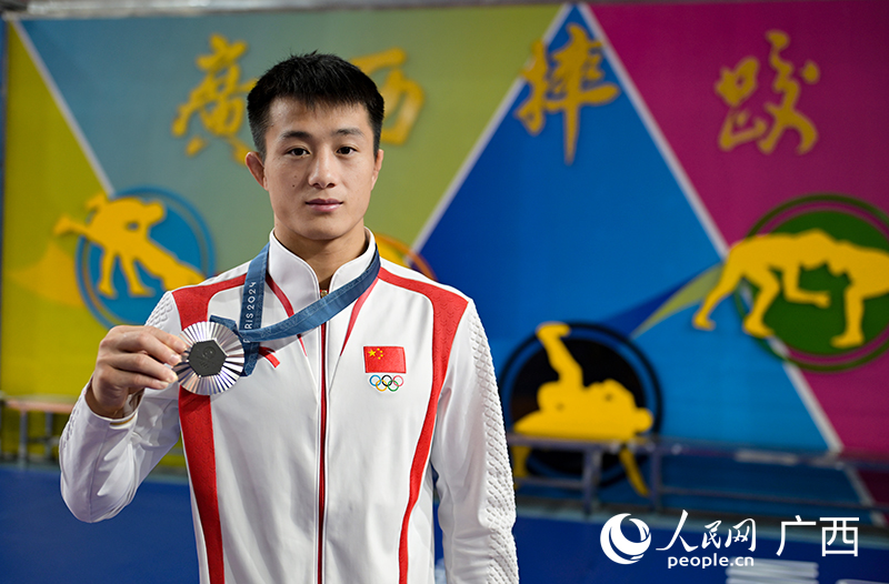 廣西摔跤運(yùn)動(dòng)員曹利國。人民網(wǎng) 雷琦竣攝