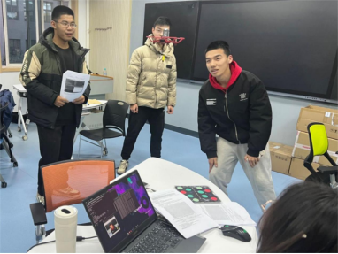 智能無人系統(tǒng)“做中悟”高階項目式課程。校方供圖